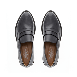 Carl Scarpa Opal Black Wedge Loafers